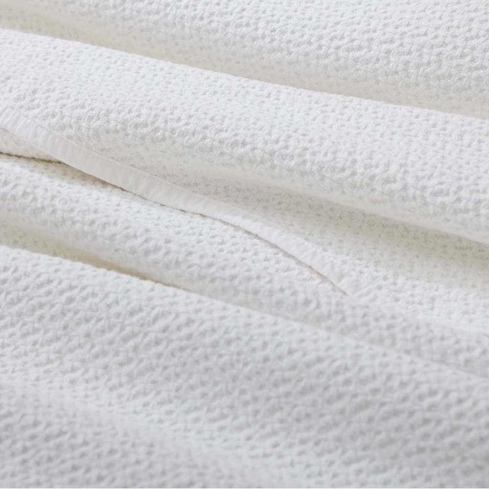 Coyuchi Queen Honeycomb Organic Cotton Blanket / coverlet